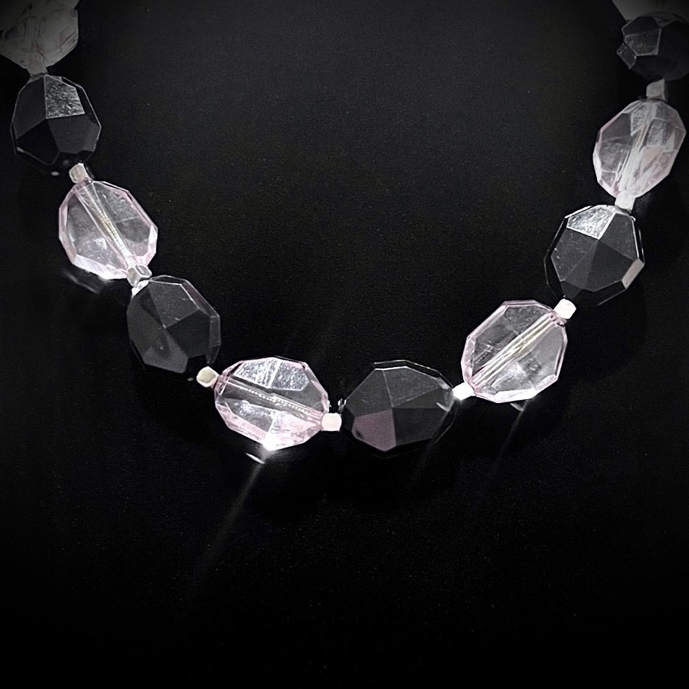 ☃️ Chunky Rhinestone Necklace - Picture 6 of 7